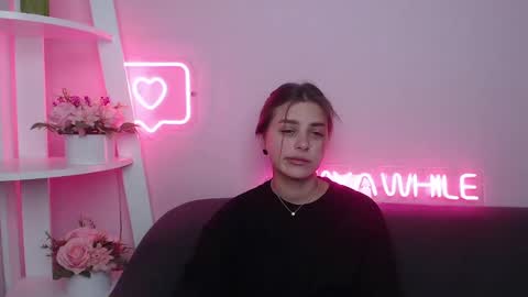 milanaangelas online show from 22, 2, 2025