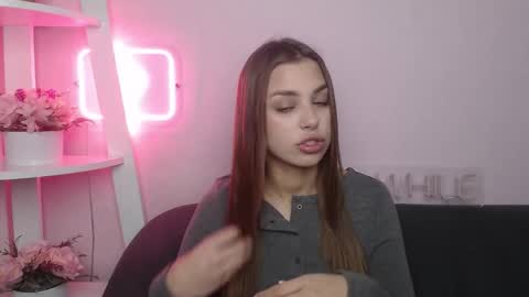 milanaangelas online show from 14, 12, 2025