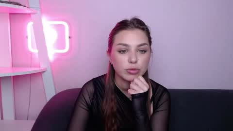 milanaangelas online show from 4, 4, 2026