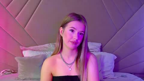 MilanaBalmain online show from 1, 3, 2025