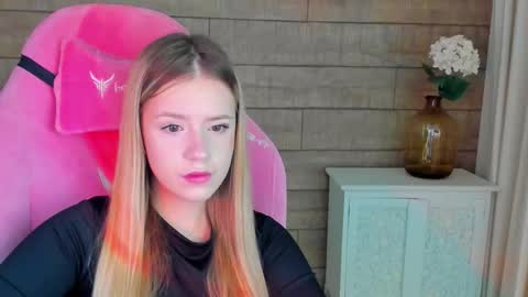 MilanaBalmain online show from 28, 9, 2025