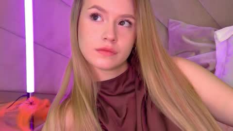 MilanaBalmain online show from 25, 10, 2025