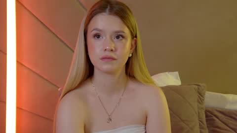 MilanaBalmain online show from 29, 4, 2026