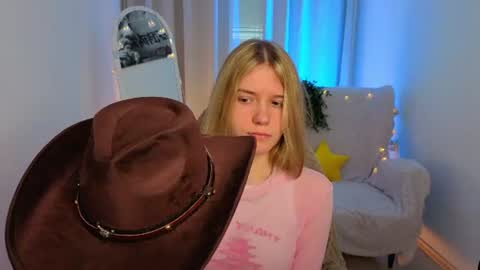 Snapshot of milanarayy chatting on 14, 7, 2026 Milaray online show from 14, 7, 2026