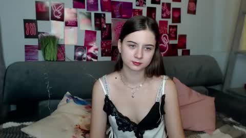 milanaroz online show from 28, 9, 2025