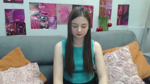 Snapshot of milanaroz chatting on 30, 4, 2026 milanaroz online show from 30, 4, 2026