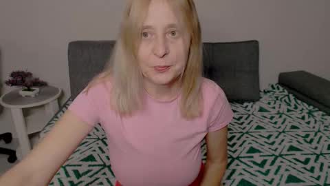 Milena online show from 21, 11, 2025