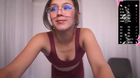 Snapshot of milanianew chatting on 4, 10, 2025 milanianew online show from 4, 10, 2025