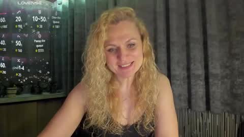 Snapshot of milanna_x chatting on 6, 4, 2026 milanna_x online show from 6, 4, 2026