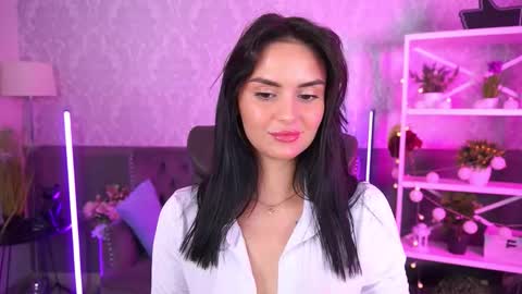 Snapshot of milashalovely chatting on 12, 9, 2025 Milasha online show from 12, 9, 2025