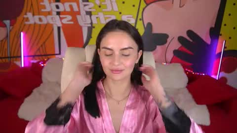 Snapshot of milashalovely chatting on 11, 10, 2025 Milasha online show from 11, 10, 2025