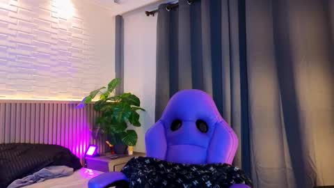 milena_lawson online show from 1, 11, 2025