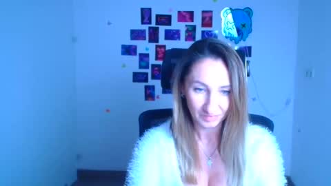 Snapshot of milena_sunny_ chatting on 19, 1, 2026 Milena online show from 19, 1, 2026