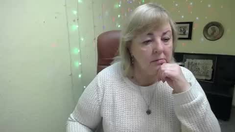 Milena online show from 5, 11, 2025