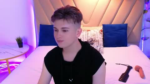 Snapshot of miless_cooper chatting on 14, 7, 2026 Miles online show from 14, 7, 2026