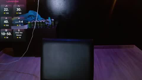 Snapshot of miley_clarck chatting on 6, 6, 2026 Miley online show from 6, 6, 2026