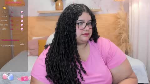 Snapshot of miley_colins0 chatting on 22, 11, 2025 Miley online show from 22, 11, 2025