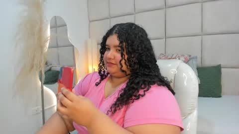 Snapshot of miley_colins0 chatting on 3, 12, 2025 Miley online show from 3, 12, 2025