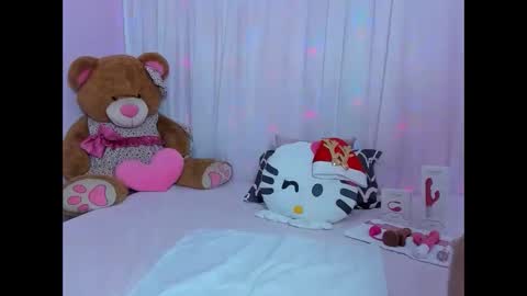 Snapshot of milf_bigass_ chatting on 4, 12, 2024 Antonella online show from 4, 12, 2024