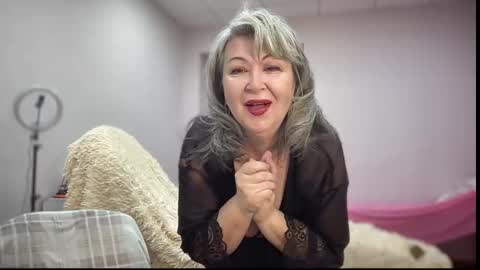 Snapshot of milf_charlotty chatting on 21, 11, 2025 Charlotte online show from 21, 11, 2025