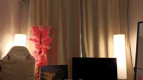 Snapshot of milf_mamyy chatting on 14, 10, 2025 Filicia online show from 14, 10, 2025