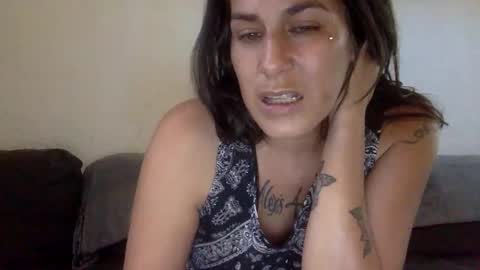 Snapshot of milfsfreaky69 chatting on 10, 6, 2026 BabygirlsFreaky online show from 10, 6, 2026