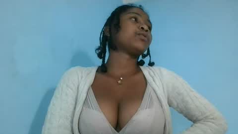Snapshot of milinasy chatting on 14, 7, 2026 milinasy online show from 14, 7, 2026