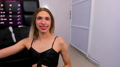 MAX online show from 20, 1, 2025