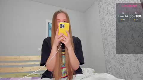Snapshot of milkaeliza1 chatting on 31, 7, 2026 MilkaLiza online show from 31, 7, 2026
