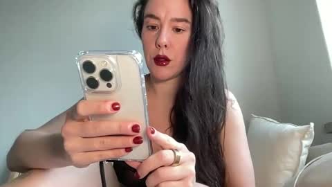 Snapshot of milkandhoneylullabies chatting on 20, 2, 2025 Milk online show from 20, 2, 2025