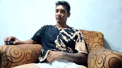 Snapshot of milkhammer chatting on 12, 12, 2024 Hammer online show from 12, 12, 2024