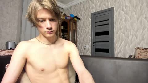 Isaac online show from 12, 5, 2026