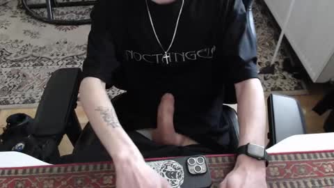 milkmeup_thick online show from 25, 4, 2026