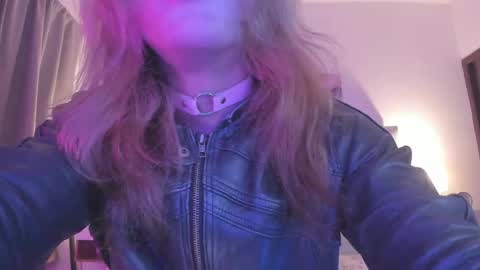 Snapshot of milkwhore1 chatting on 27, 4, 2026 Michelle online show from 27, 4, 2026