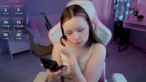 Snapshot of milky_basement chatting on 5, 10, 2025 milky_basement online show from 5, 10, 2025