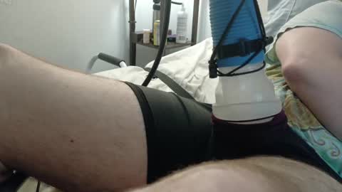 Snapshot of milky_fish chatting on 12, 4, 2026 milky_fish online show from 12, 4, 2026