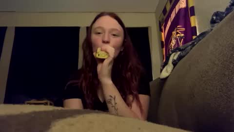 Snapshot of milky_mamaz chatting on 30, 12, 2024 Milkymama online show from 30, 12, 2024