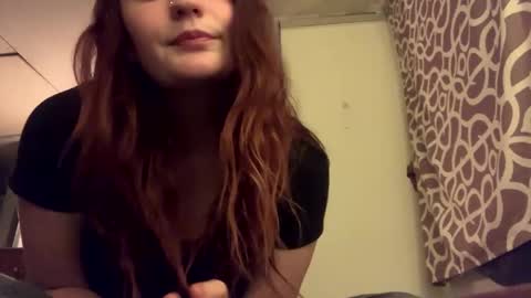 Snapshot of milky_mamaz chatting on 31, 12, 2024 Milkymama online show from 31, 12, 2024