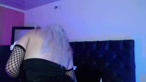 milkykinki18 online show from 17, 10, 2025