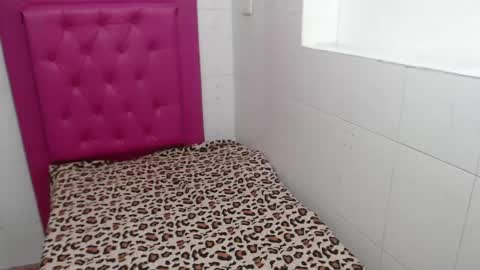 milkyway_18 online show from 1, 3, 2025