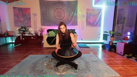 milla_milla online show from 1, 1, 2025