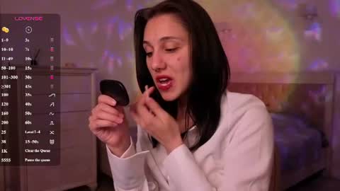 Snapshot of millaa_veyy chatting on 17, 6, 2026 Milana online show from 17, 6, 2026