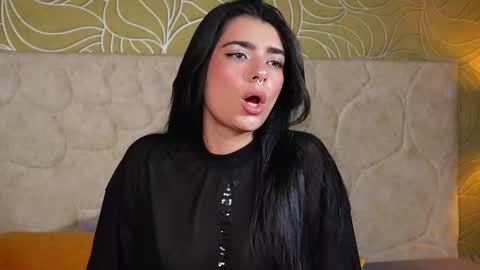 Snapshot of millabliss chatting on 5, 10, 2025 MillaBliss online show from 5, 10, 2025