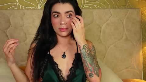 Snapshot of millabliss chatting on 22, 11, 2025 MillaBliss online show from 22, 11, 2025