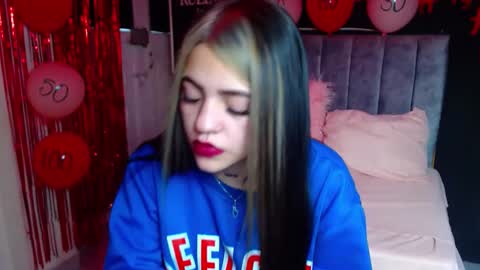 Snapshot of millacounisslosexanal chatting on 13, 2, 2025 Violeta online show from 13, 2, 2025