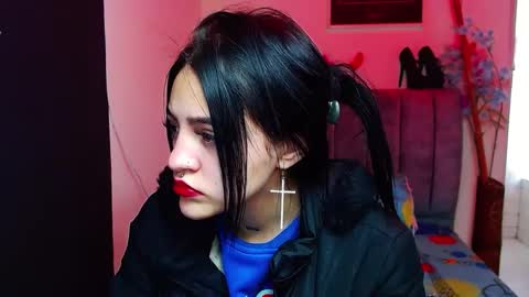 Snapshot of millacounisslosexanal chatting on 6, 10, 2025 Violeta online show from 6, 10, 2025