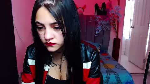 Snapshot of millacounisslosexanal chatting on 11, 10, 2025 Violeta online show from 11, 10, 2025