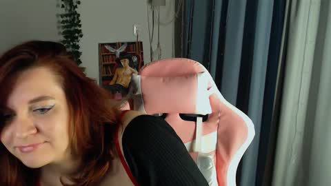 Snapshot of millapoolys chatting on 3, 12, 2024 Milla online show from 3, 12, 2024