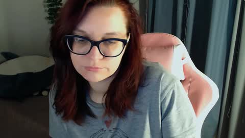 Snapshot of millapoolys chatting on 4, 12, 2024 Milla online show from 4, 12, 2024