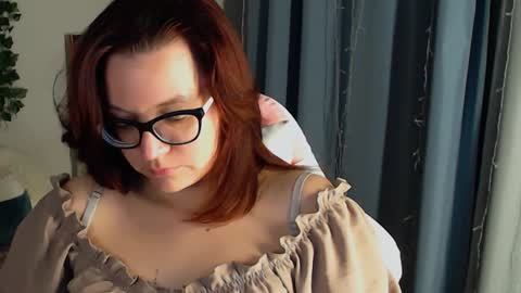 Snapshot of millapoolys chatting on 10, 12, 2024 Milla online show from 10, 12, 2024